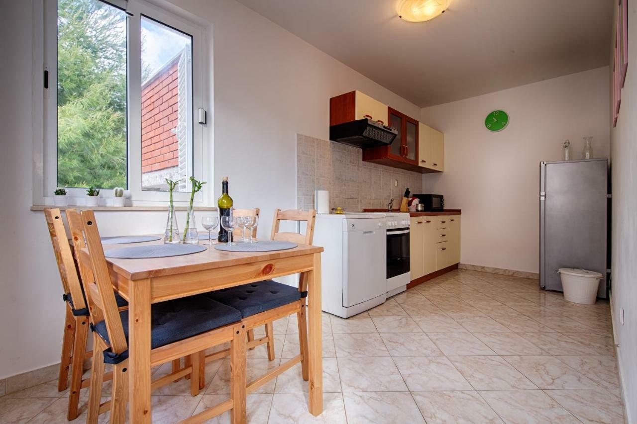 Apartments Marinkovic Komiža Eksteriør bilde